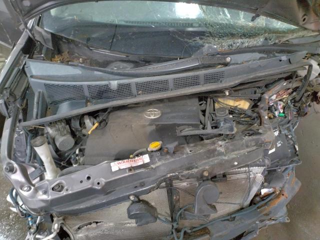 Photo 12 from auction – 2012 TOYOTA SIENNA XLE with VIN 5TDYK3DCXCS274942