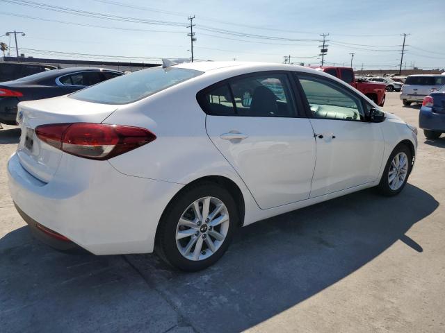 Photo 3 from auction – 2017 KIA FORTE LX with VIN 3KPFL4A77HE117422