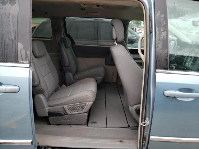 Photo 10 from auction – 2010 CHRYSLER TOWN & COU with VIN 2A4RR5D12AR361261