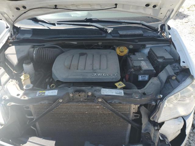 Photo 11 from auction – 2014 CHRYSLER TOWN & COU with VIN 2C4RC1BG8ER382743