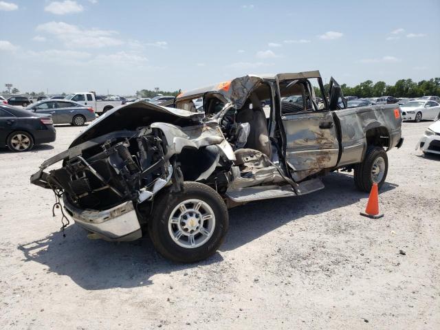 CHEVROLET SILVERADO 2002 with VIN 1GCHC23G02F126776 - Photo from auction