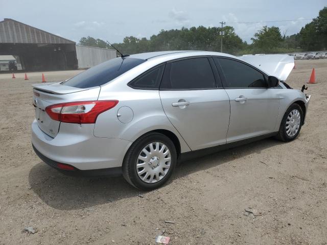 Photo 3 from auction – 2013 FORD FOCUS SE with VIN 1FADP3F22DL142352