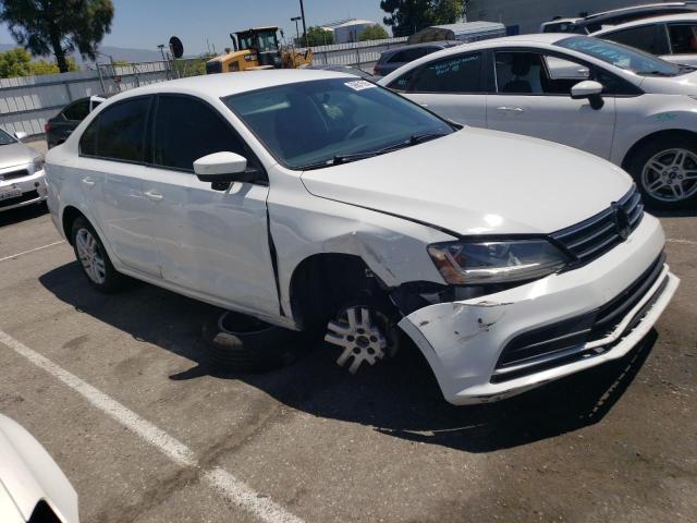 Photo 4 from auction – 2018 VOLKSWAGEN JETTA S with VIN 3VW2B7AJ3JM237399