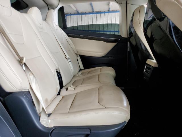 Photo 10 from auction – 2016 TESLA MODEL X with VIN 5YJXCDE20GF026407