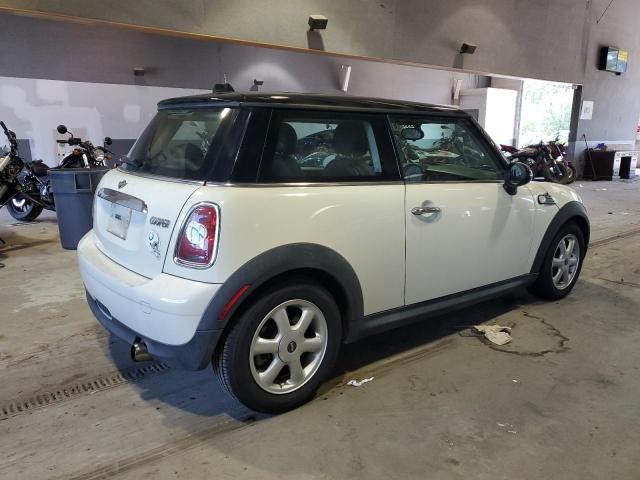 Photo 3 from auction – 2010 MINI COOPER with VIN WMWMF3C58ATZ64139