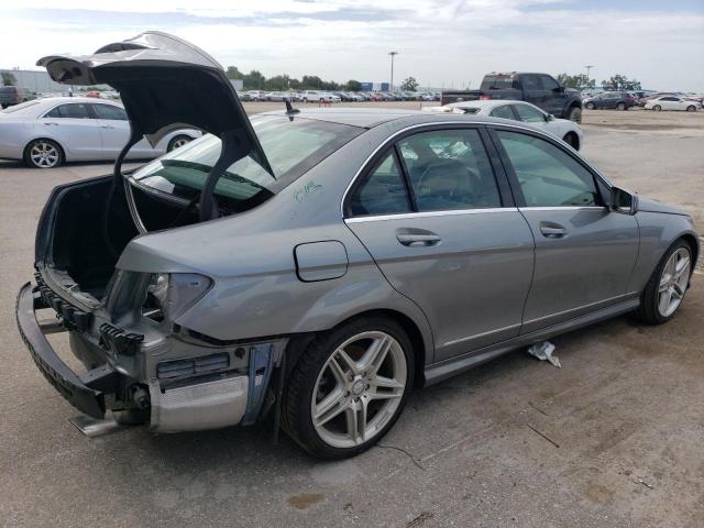 Photo 3 from auction – 2011 MERCEDES-BENZ C 300 with VIN WDDGF5EB5BF649805