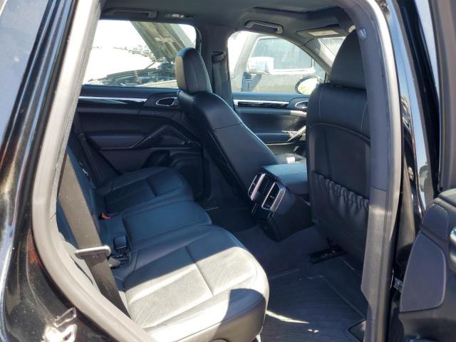 Photo 11 from auction – 2013 PORSCHE CAYENNE with VIN WP1AF2A29DLA42197