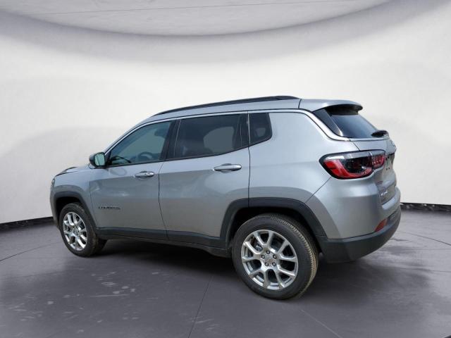Foto 2 de la subasta – 2022 JEEP COMPASS LA con VIN 3C4NJDFB0NT224270