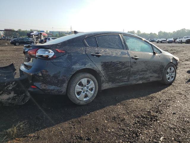 Photo 3 from auction – 2018 KIA FORTE LX with VIN 3KPFK4A74JE184617