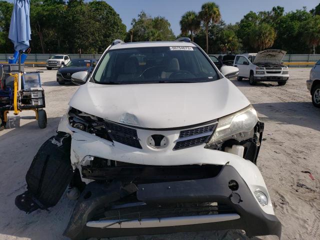 Photo 5 from auction – 2015 TOYOTA RAV4 XLE with VIN JTMWFREV7FD067780