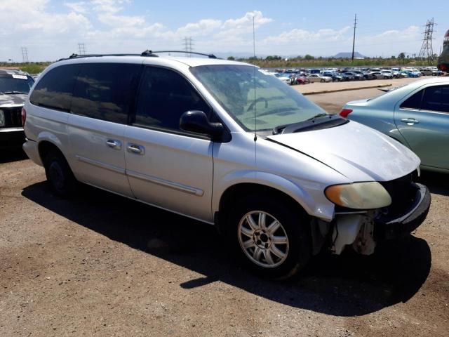 Photo 4 from auction – 2005 CHRYSLER TOWN & COU with VIN 2C8GP54L25R226967