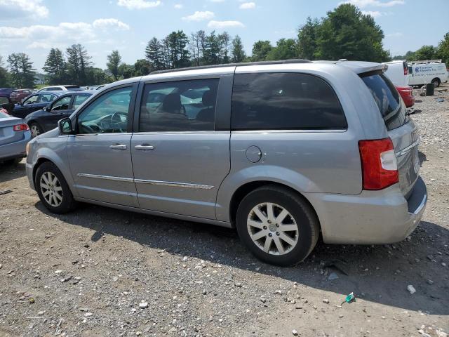 Photo 2 from auction – 2016 CHRYSLER TOWN & COU with VIN 2C4RC1BG2GR298680