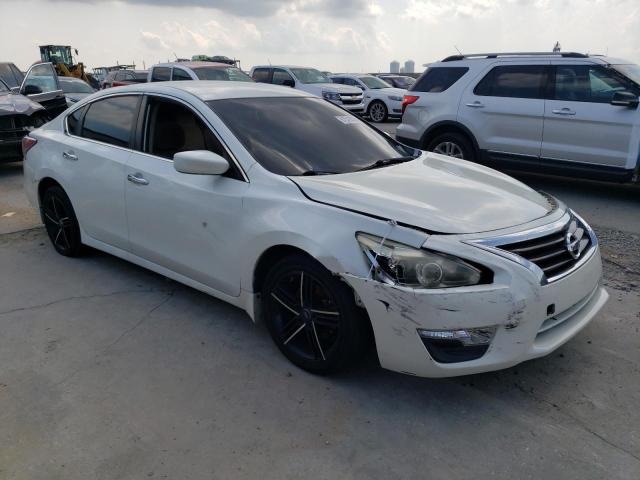 Photo 4 from auction – 2015 NISSAN ALTIMA 2.5 with VIN 1N4AL3AP4FC174112