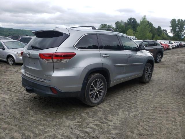 Photo 3 from auction – 2018 TOYOTA HIGHLANDER with VIN 5TDJZRFH0JS538448