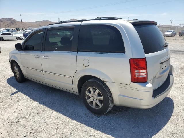 Photo 2 from auction – 2010 CHRYSLER TOWN & COU with VIN 2A4RR5D13AR289311