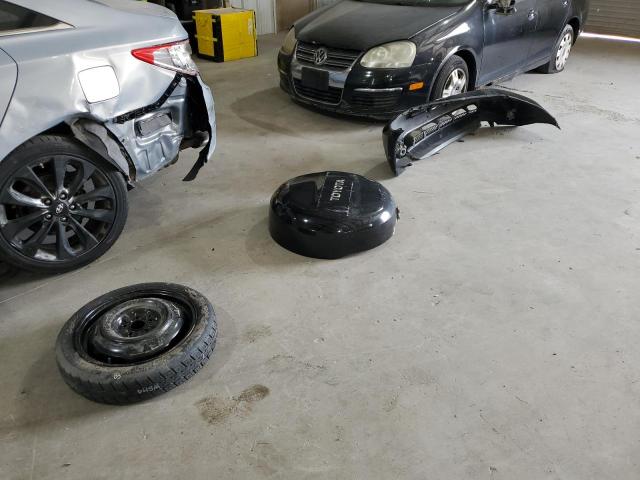 Foto 13 de la subasta – 2004 TOYOTA RAV4 con VIN JTEHD20V746016998
