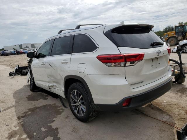 Photo 2 from auction – 2018 TOYOTA HIGHLANDER with VIN 5TDKZRFH3JS546497