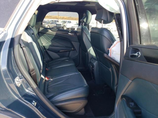 Photo 11 from auction – 2019 LINCOLN MKC RESERV with VIN 5LMCJ3C90KUL00096