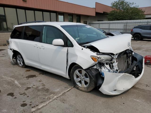 Photo 4 from auction – 2011 TOYOTA SIENNA LE with VIN 5TDKK3DC9BS038223