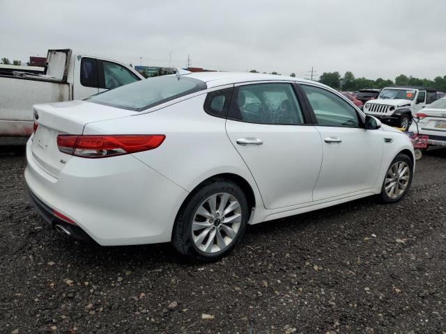 Photo 3 from auction – 2016 KIA OPTIMA EX with VIN 5XXGU4L36GG094829