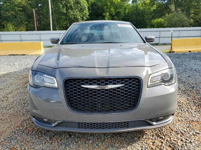Photo 5 from auction – 2019 CHRYSLER 300 S with VIN 2C3CCABG2KH609842
