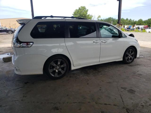 Photo 3 from auction – 2016 TOYOTA SIENNA SE with VIN 5TDXK3DC1GS744924