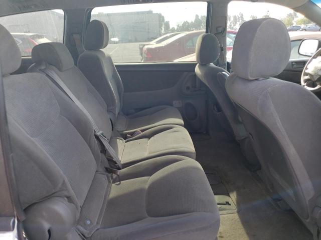 Photo 11 from auction – 2004 TOYOTA SIENNA CE with VIN 5TDZA23C24S216358