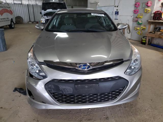 Photo 5 from auction – 2011 HYUNDAI SONATA HYB with VIN KMHEC4A4XBA017452