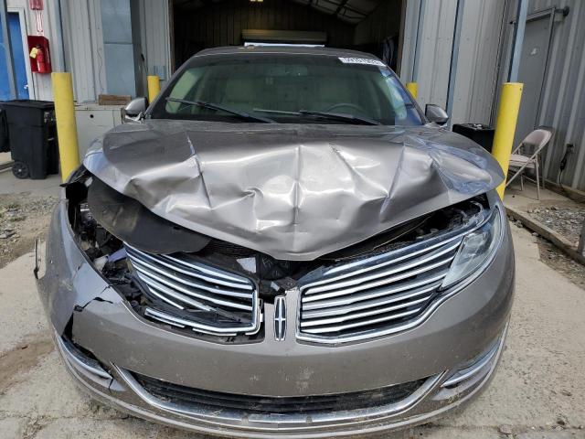 Photo 5 from auction – 2016 LINCOLN MKZ HYBRID with VIN 3LN6L2LU9GR633808