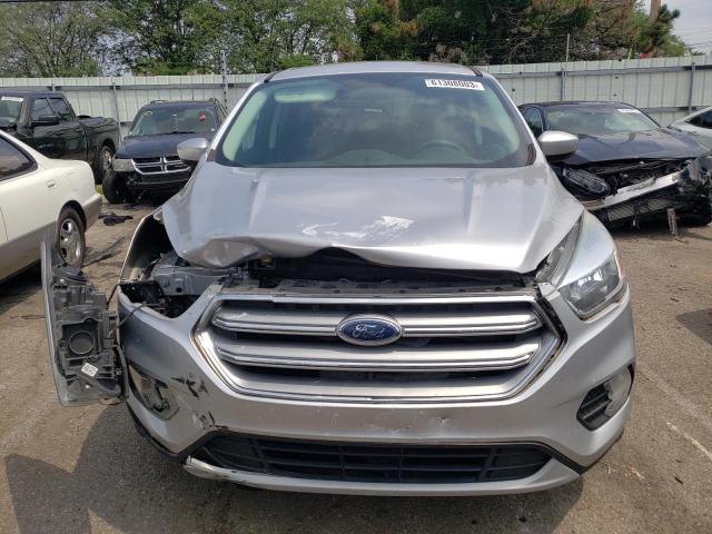 Photo 5 from auction – 2017 FORD ESCAPE SE with VIN 1FMCU0GD0HUE12610