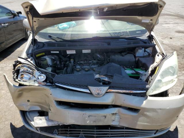 Photo 12 from auction – 2004 TOYOTA SIENNA XLE with VIN 5TDBA22C74S024078
