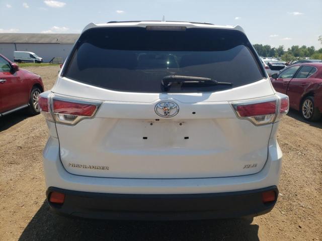 Photo 6 from auction – 2015 TOYOTA HIGHLANDER with VIN 5TDKKRFH1FS047502
