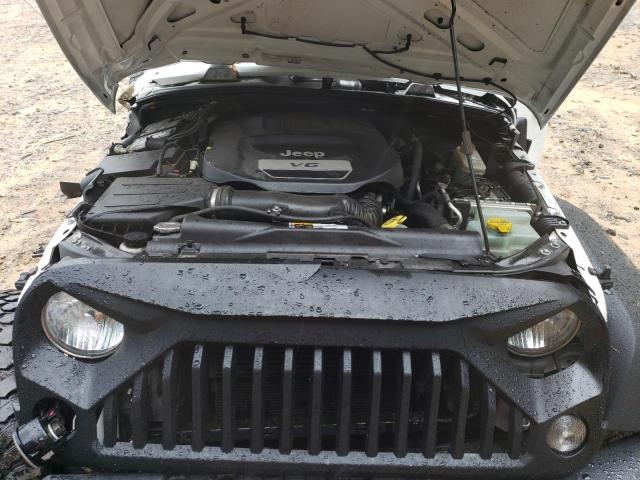 Photo 11 from auction – 2014 JEEP WRANGLER U with VIN 1C4HJWDG3EL320767