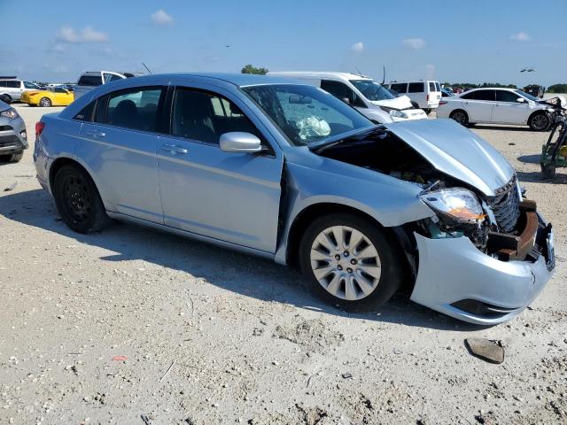 Photo 4 from auction – 2013 CHRYSLER 200 LX with VIN 1C3CCBABXDN640424