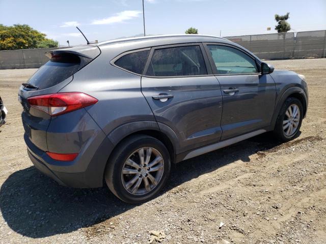 Photo 3 from auction – 2017 HYUNDAI TUCSON LIM with VIN KM8J33A41HU487577