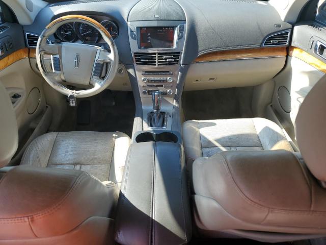 Photo 8 from auction – 2011 LINCOLN MKT with VIN 2LMHJ5FR9BBJ53674