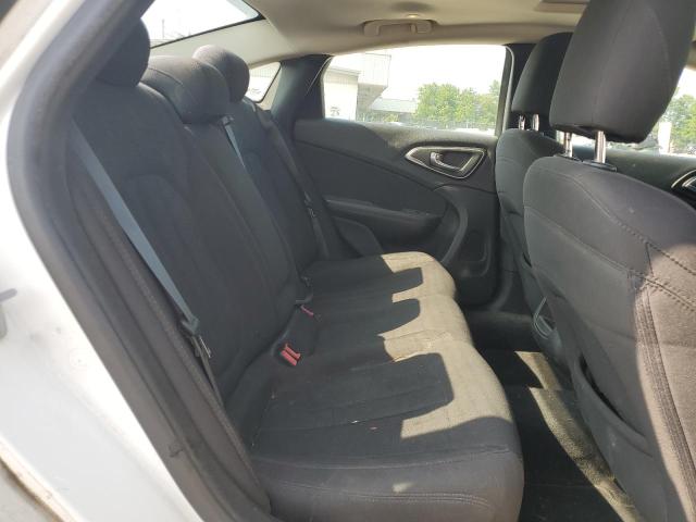 Photo 10 from auction – 2015 CHRYSLER 200 LIMITE with VIN 1C3CCCAB6FN621023