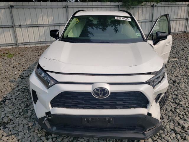 Photo 11 from auction – 2019 TOYOTA RAV4 LE with VIN JTMF1RFV7KD037590