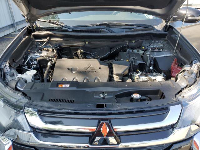 Photo 12 from auction – 2018 MITSUBISHI OUTLANDER with VIN JA4AZ3A31JZ045069
