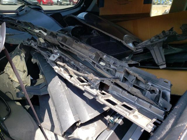 Photo 13 from auction – 2019 TOYOTA HIGHLANDER with VIN 5TDDGRFH9KS066688
