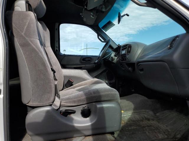 Photo 5 from auction – 2002 FORD F150 with VIN 1FTRX07262KB58795