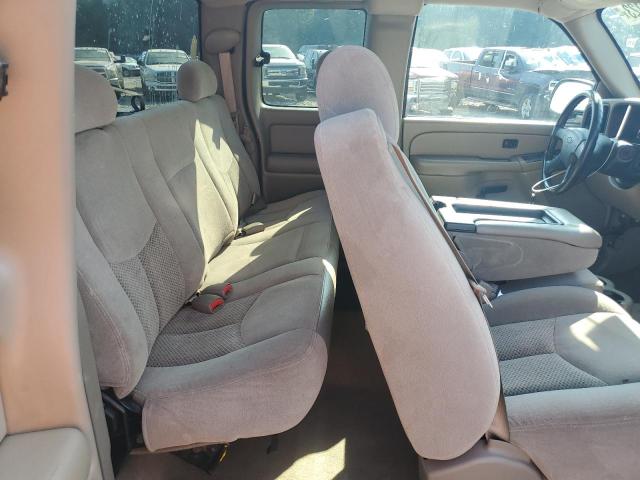 Photo 10 from auction – 2004 CHEVROLET SILVERADO with VIN 1GCEC19V74Z277697
