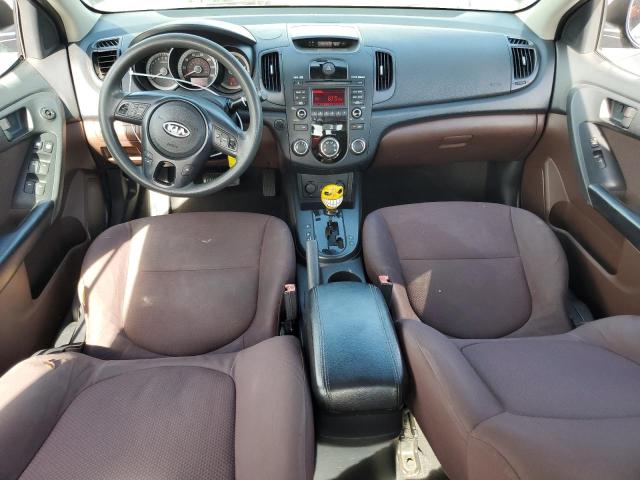 Zdjęcie 8 z aukcji – 2010 KIA FORTE EX z VIN KNAFU4A29A5120435
