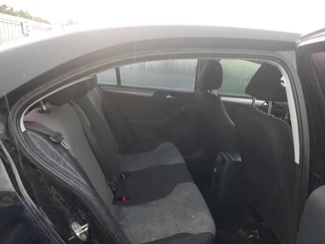 Photo 10 from auction – 2017 VOLKSWAGEN JETTA S with VIN 3VW2B7AJ8HM329778