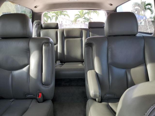 Photo 10 from auction – 2004 CHEVROLET SUBURBAN K with VIN 3GNFK16Z34G308935