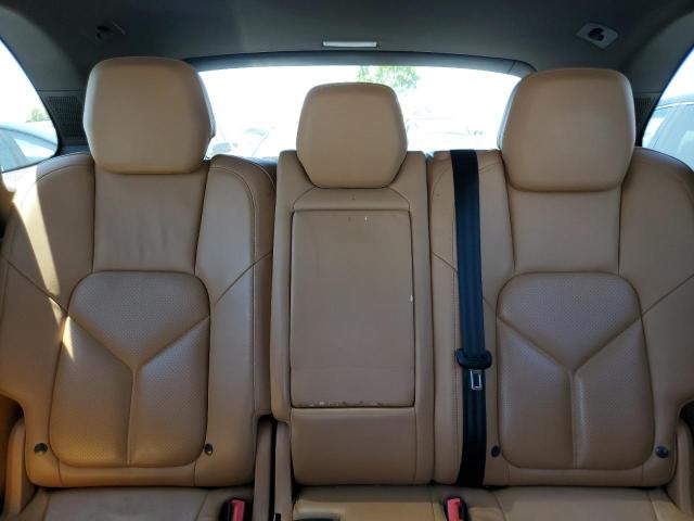 Photo 10 from auction – 2011 PORSCHE CAYENNE S with VIN WP1AB2A22BLA53941