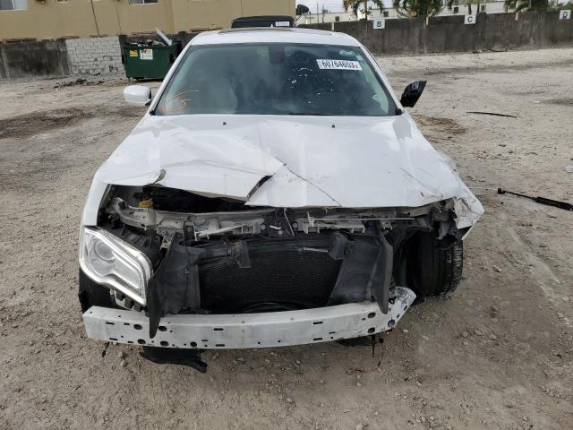 Photo 5 from auction – 2015 CHRYSLER 300 LIMITE with VIN 2C3CCAAG1FH853506
