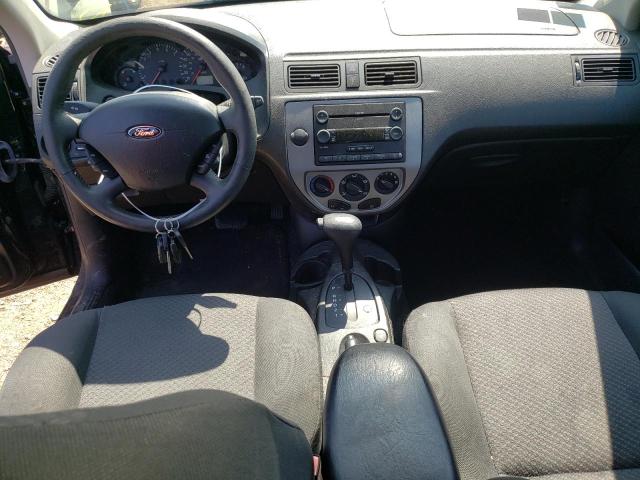 Photo 8 from auction – 2005 FORD FOCUS ZX5 with VIN 3FAFP37N45R132863