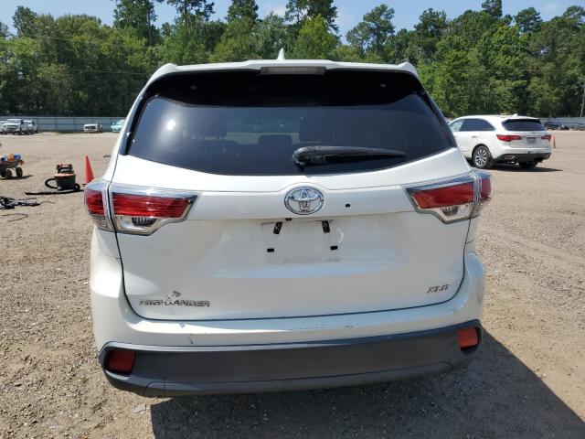 Photo 6 from auction – 2016 TOYOTA HIGHLANDER with VIN 5TDKKRFH8GS173745