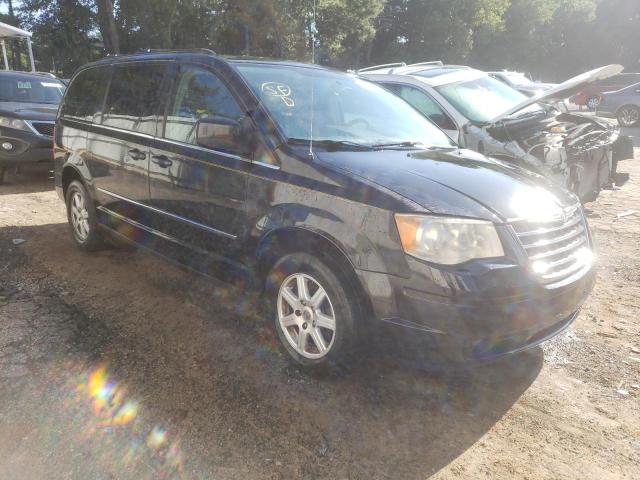 Photo 4 from auction – 2010 CHRYSLER TOWN & COU with VIN 2A4RR8D10AR457035